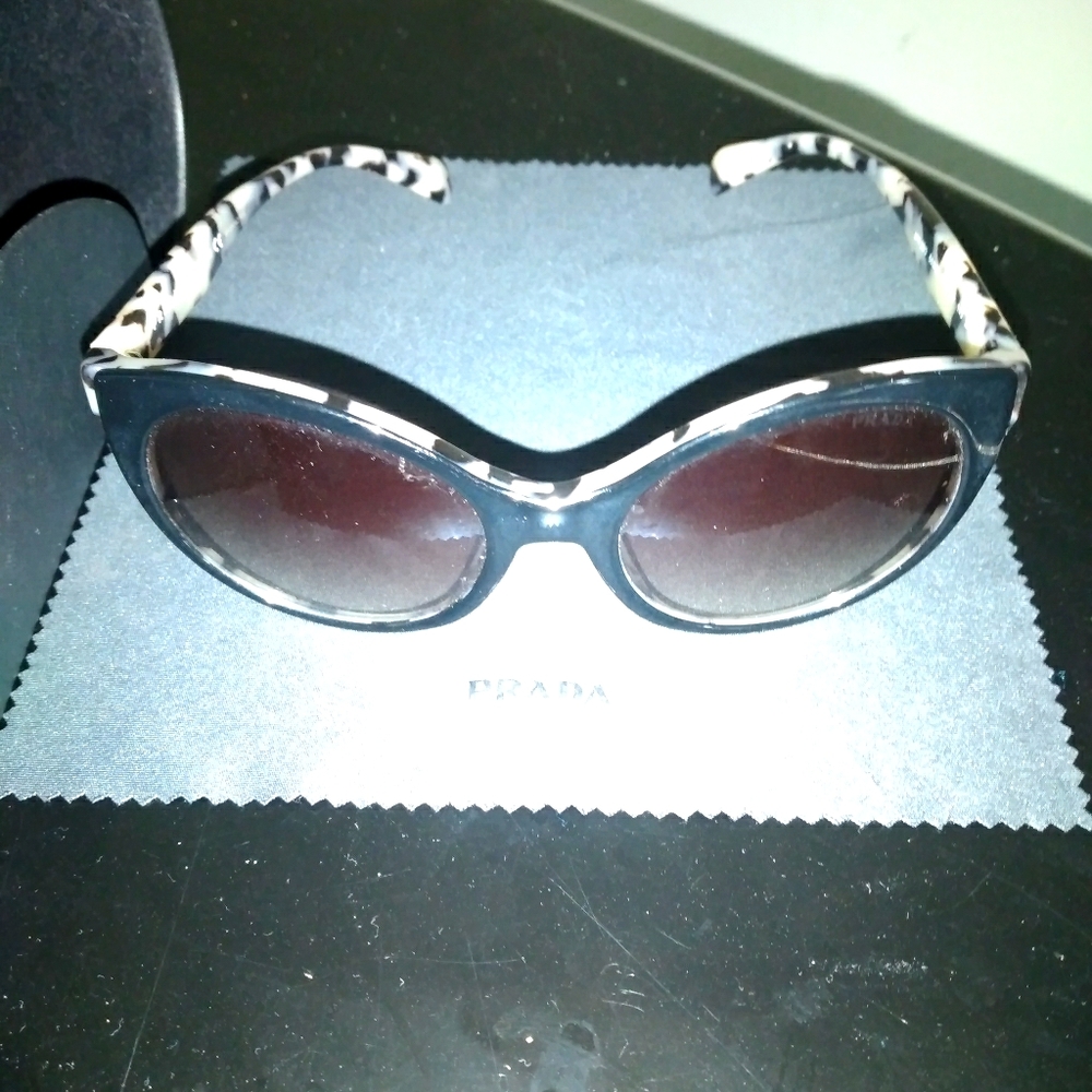 Women Prada Shades